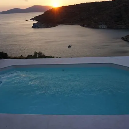 Private Pool Seaside Karnagio * Karystos (Evia)